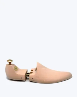 HORMAS CROCKETT & JONES